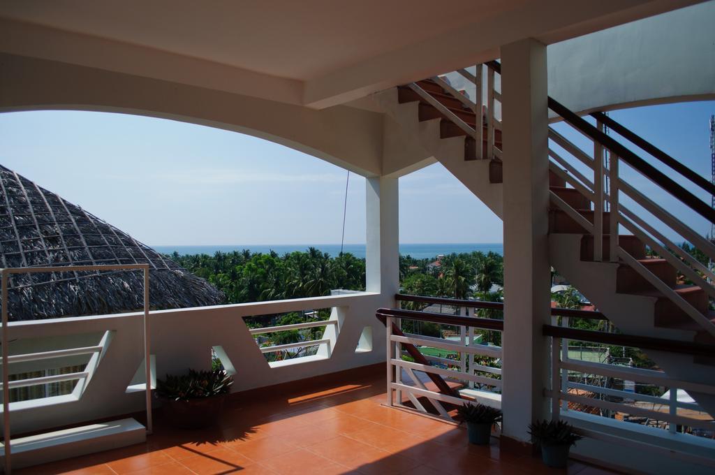Viet'S Hotel Mui Ne Exterior photo